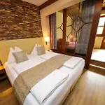 Hotell Kolmhof 4*