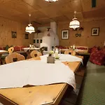 Kolmhof Hotell 4*