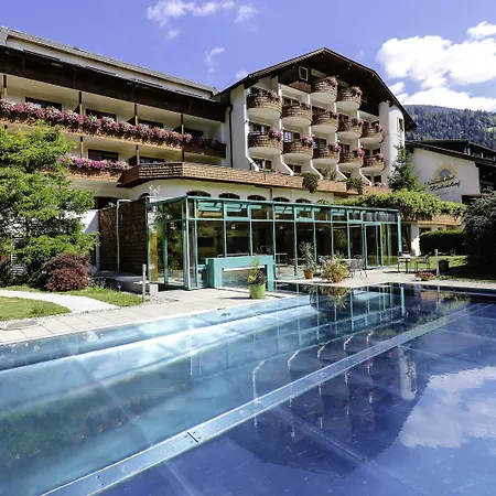 ホテル Kolmhof 4*