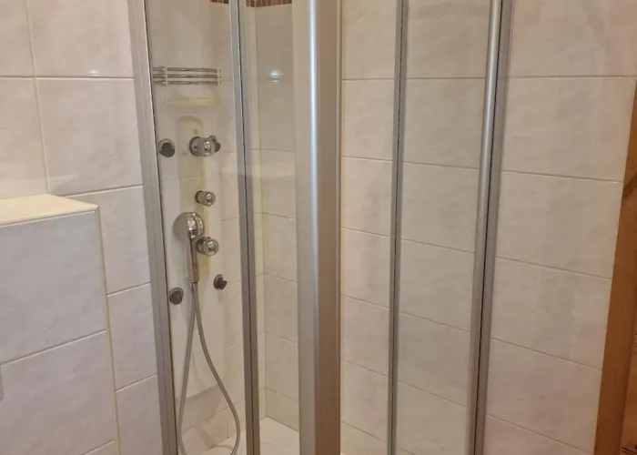 Готель Kolmhof 4*